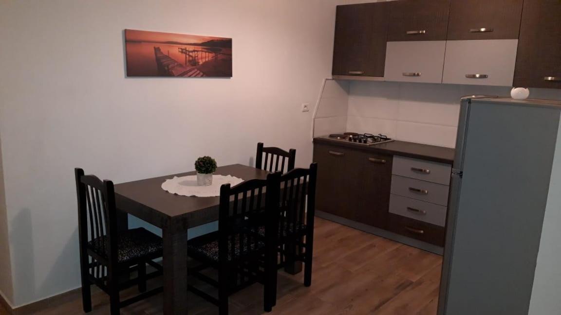 Disy Apartments Wlora Pokój zdjęcie